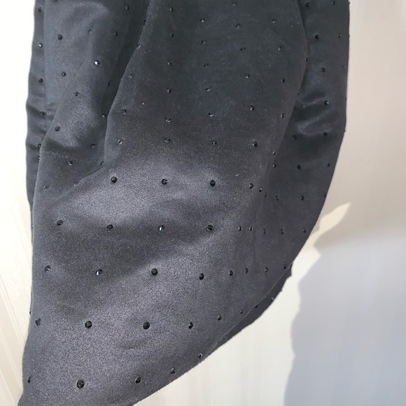 Club Monaco suede skirt‎ with beads size 0 - Picture 2 of 8